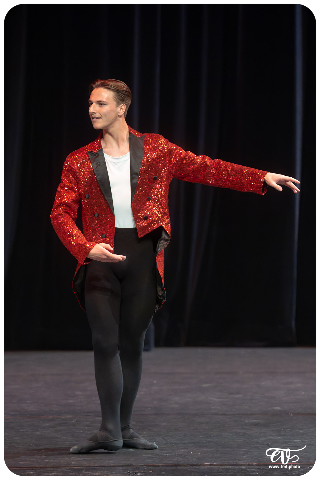 ECOLE DE DANSE CÉCILE ADAMOW